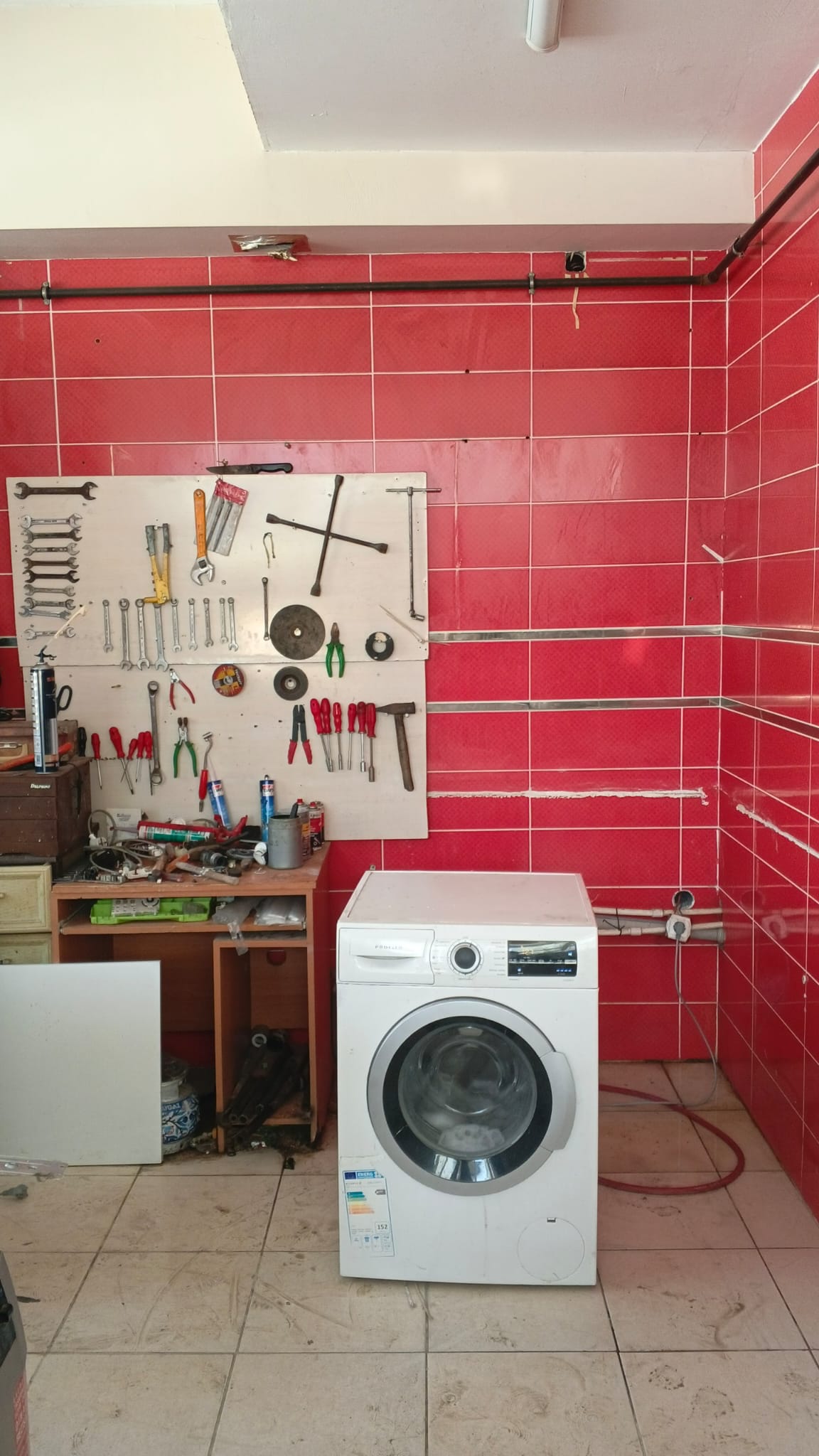 Yaman Teknik Servis atölyesinde beyaz eşya onarım ekipmanları